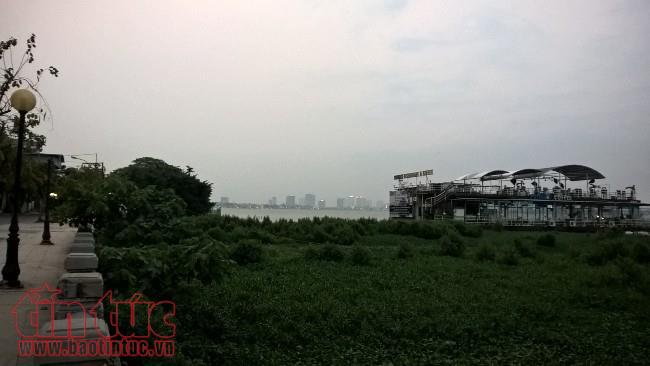 Vẫn còn 3 du thuyền, nhà nổi chưa di dời khỏi Hồ Tây ảnh 3